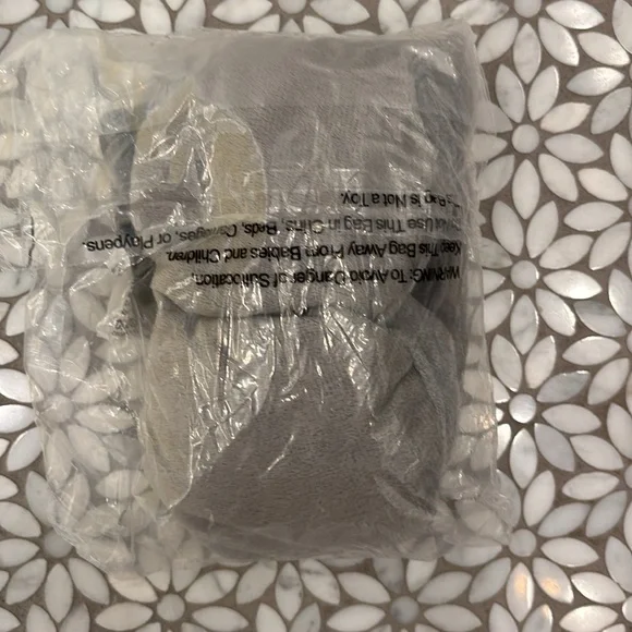 Nodpod Weighted Blanket for Eyes in Grey, OS-NIB! - Picture 4 of 5